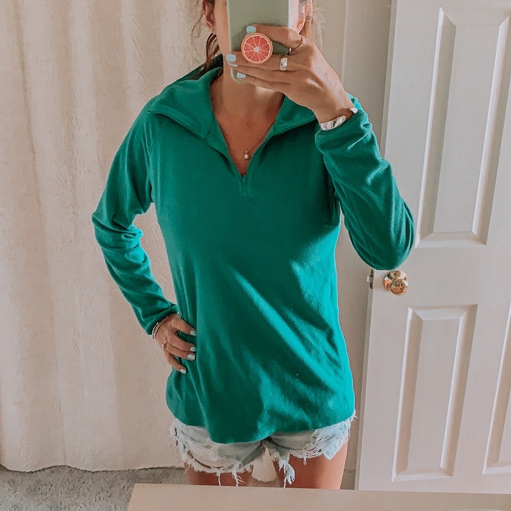 Woman’s Green Columbia Pullover fleece . 3/4 zip